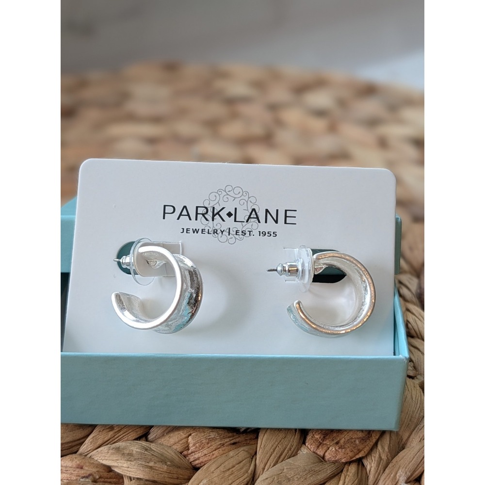 Park Lane Silver Tone Hammered Metal Cuff Earrings Pierced NIB